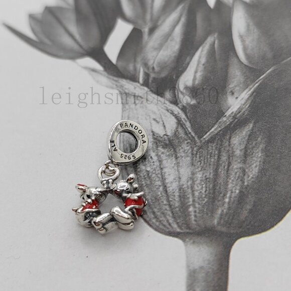 Pandora Mickey Mouse & Minnie Mouse Kissing Dangle Charm - Picture 2 of 6